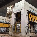 合肥锻压机2000吨框架液压机，台面4.6米/2.6米。多点.