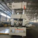 南通锻压2000吨，台面1.4米2.4米，开口高度1.4米，油.