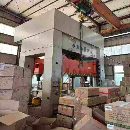 南通华东500吨框架液压机.工作台面23.2米.开口高度1.5.